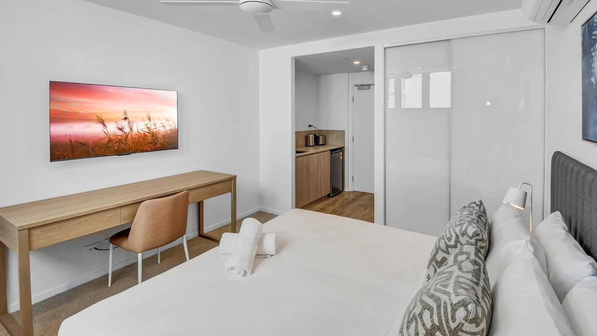 Lowanna Beach Resort Kawana Buddina