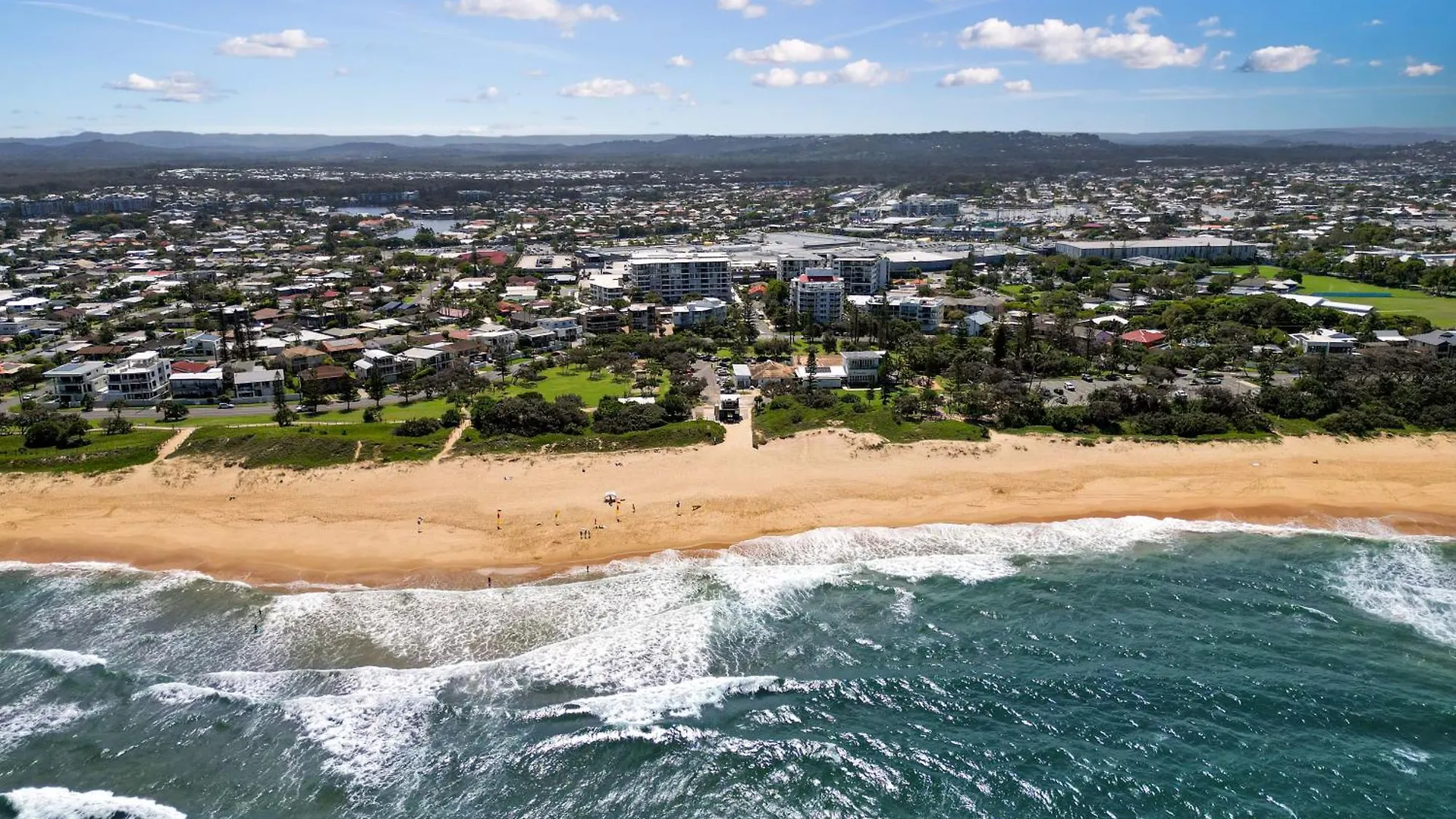 Hotel Lowanna Beach Resort Kawana Buddina